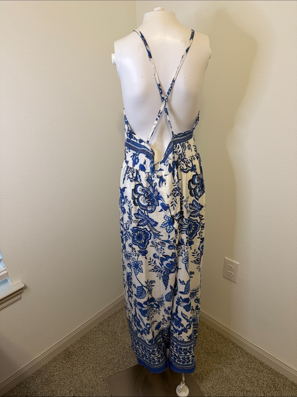 Blue and White Floral Maxi Dress with Deep V-Neck - Picture 2 of 2